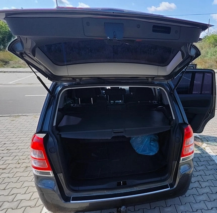 Opel Zafira cena 16500 przebieg: 259000, rok produkcji 2009 z Toruń małe 742
